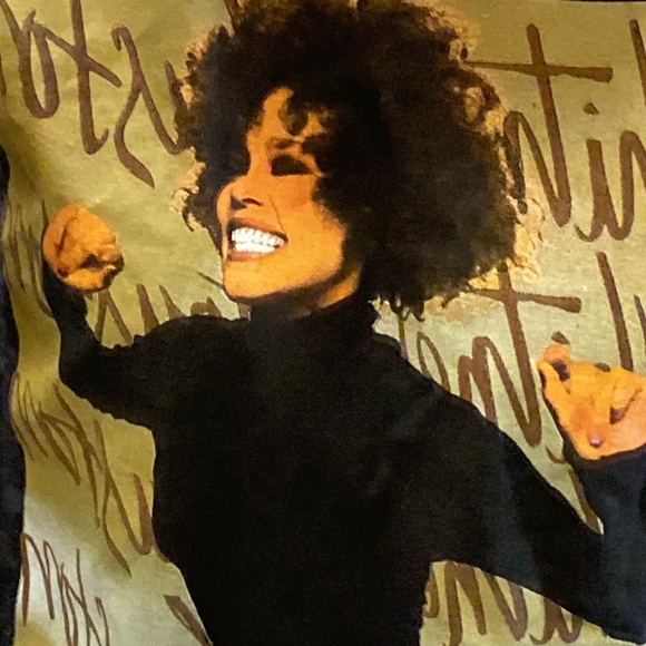 Witney Houston vintage style crop top - Picture 3 of 8